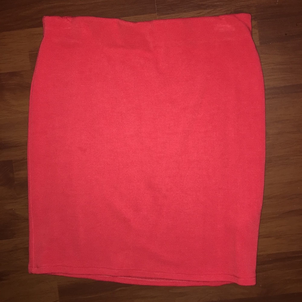 FOREVER 21 small red skirt